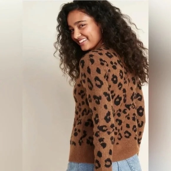 OLD Navy Cozy Leopard-Print Crew-Neck Sweater XXL Tall - Picture 2 of 3